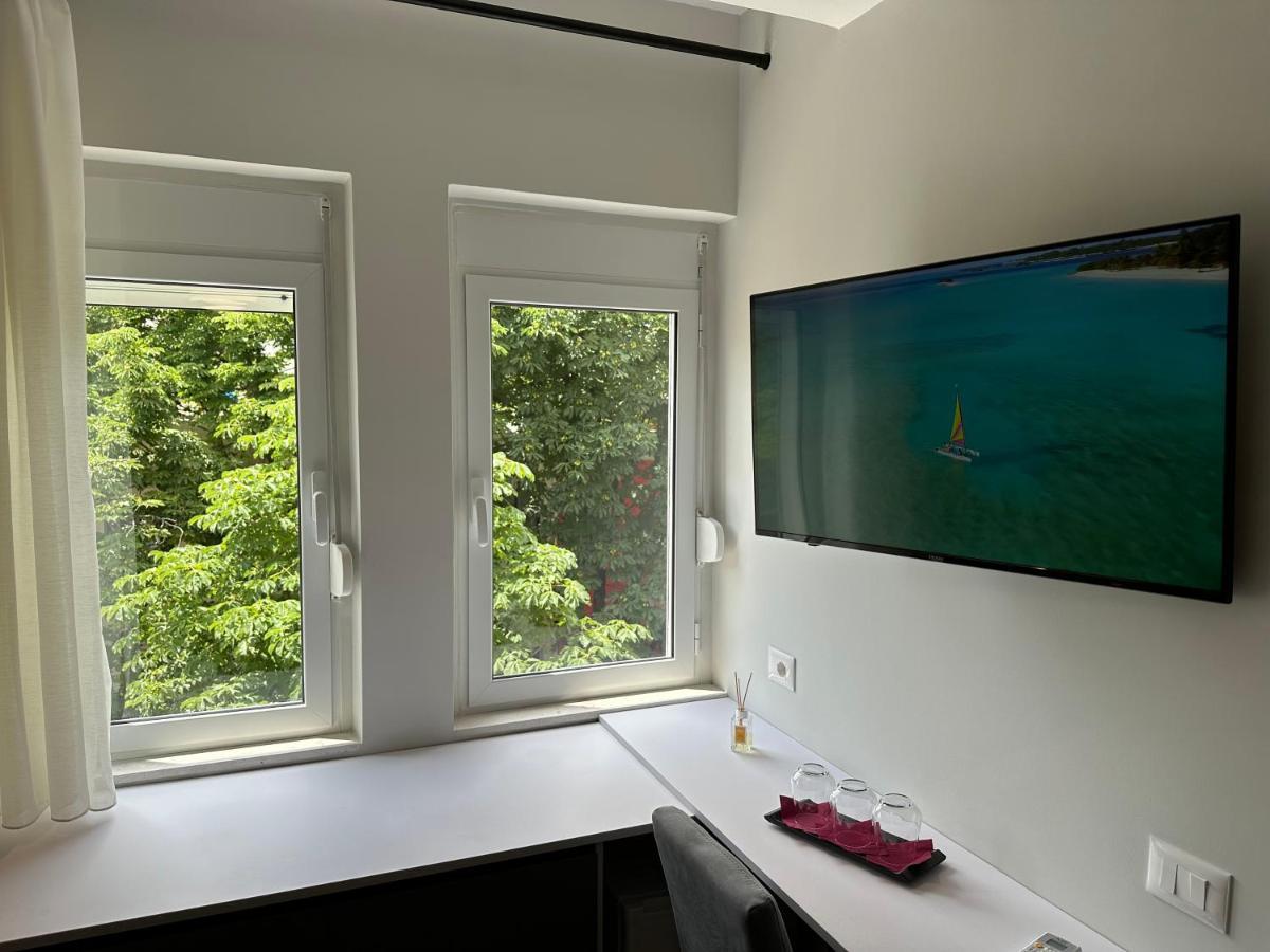 Soin Rooms Tiranë Ngoại thất bức ảnh
