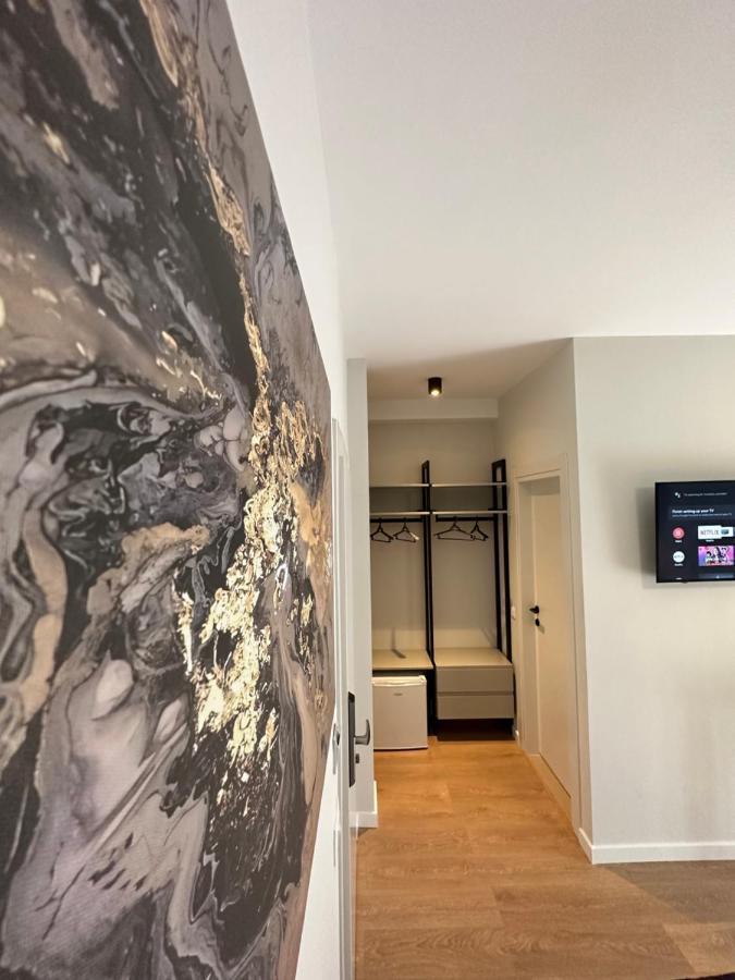 Soin Rooms Tiranë Ngoại thất bức ảnh