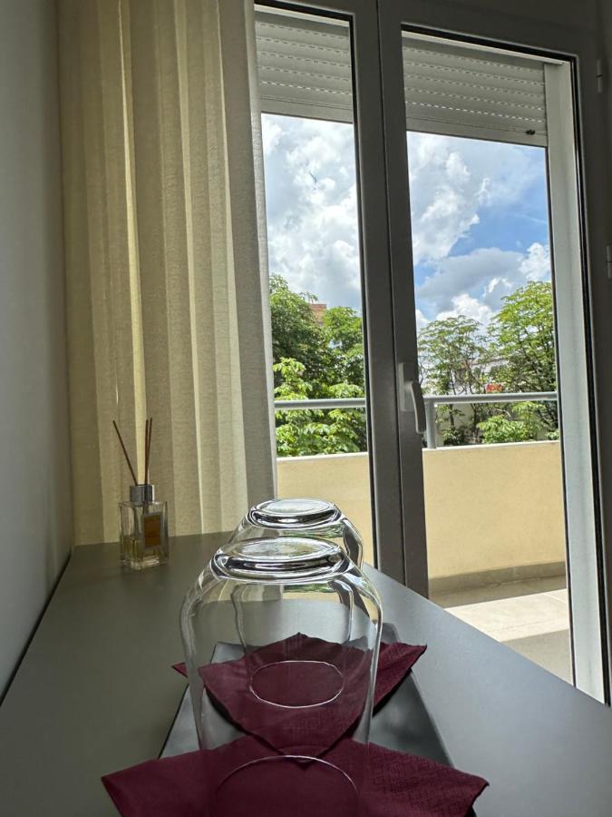 Soin Rooms Tiranë Ngoại thất bức ảnh