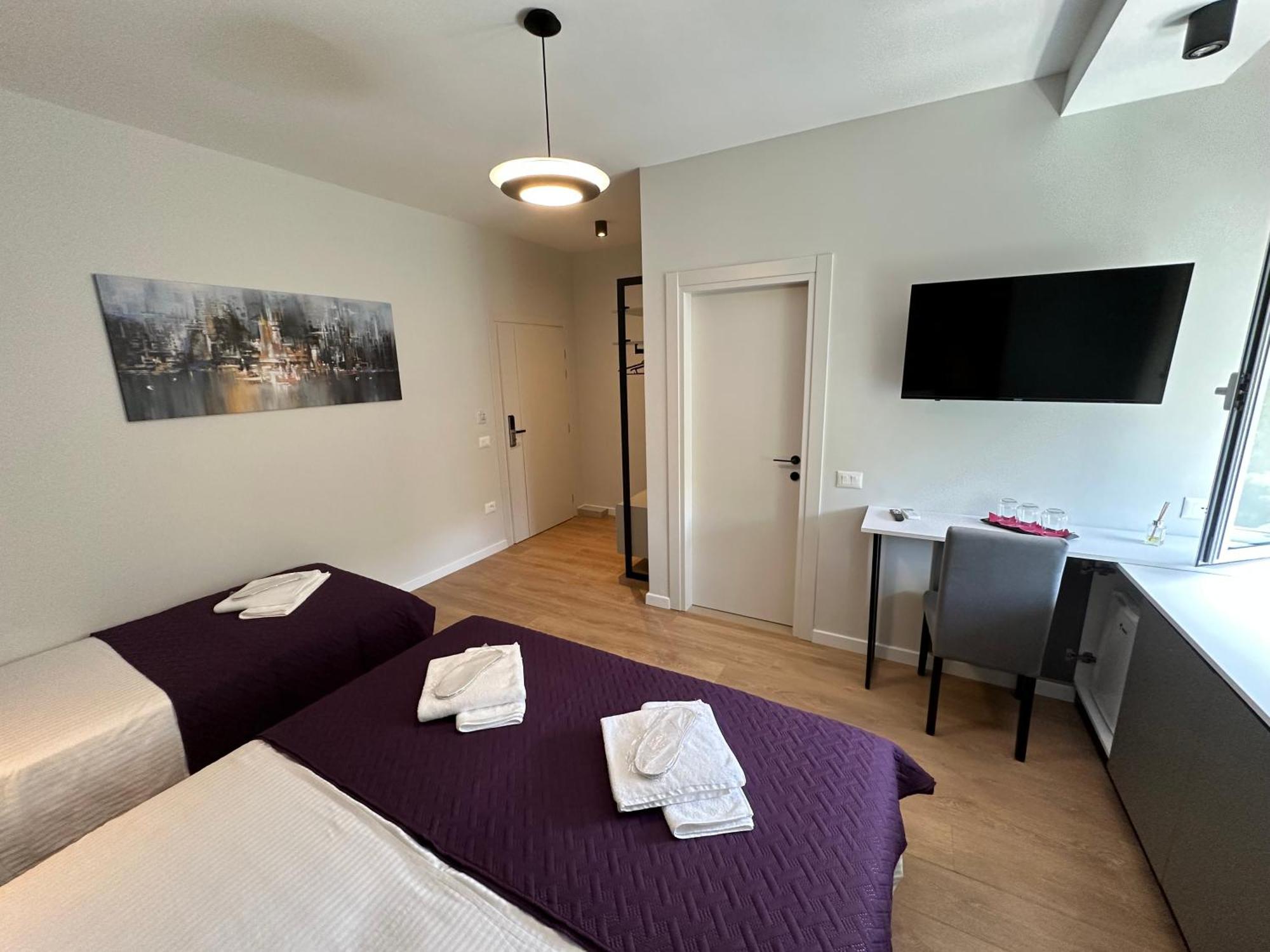Soin Rooms Tiranë Ngoại thất bức ảnh